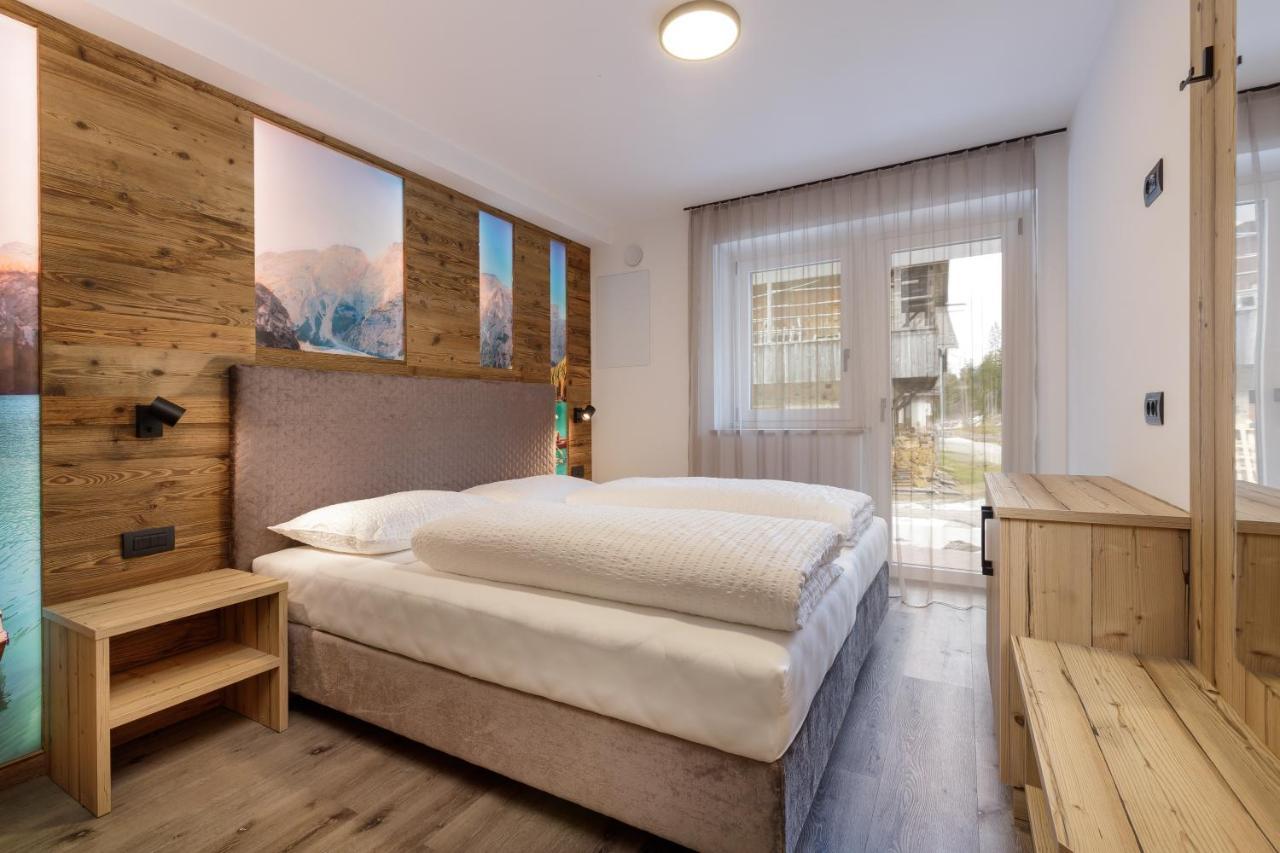 Apartments Pragser Wildsee Winklwiese Zewnętrze zdjęcie